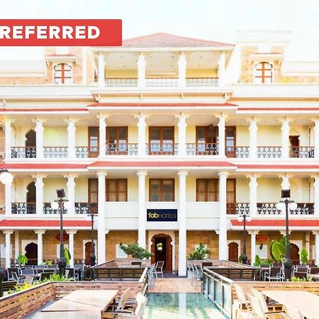 Collection O Hotel Rajwada Near The Pavillion プネ エクステリア 写真