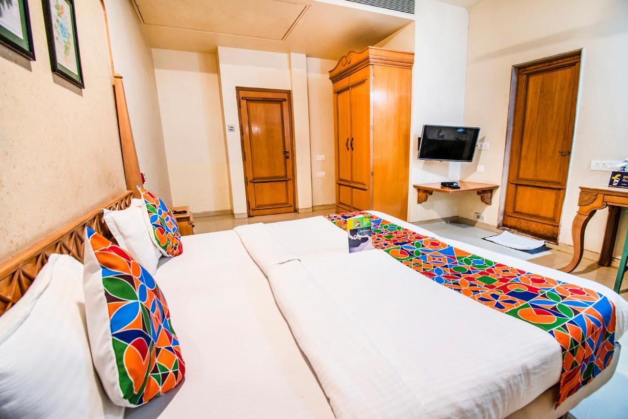 Collection O Hotel Rajwada Near The Pavillion プネ エクステリア 写真