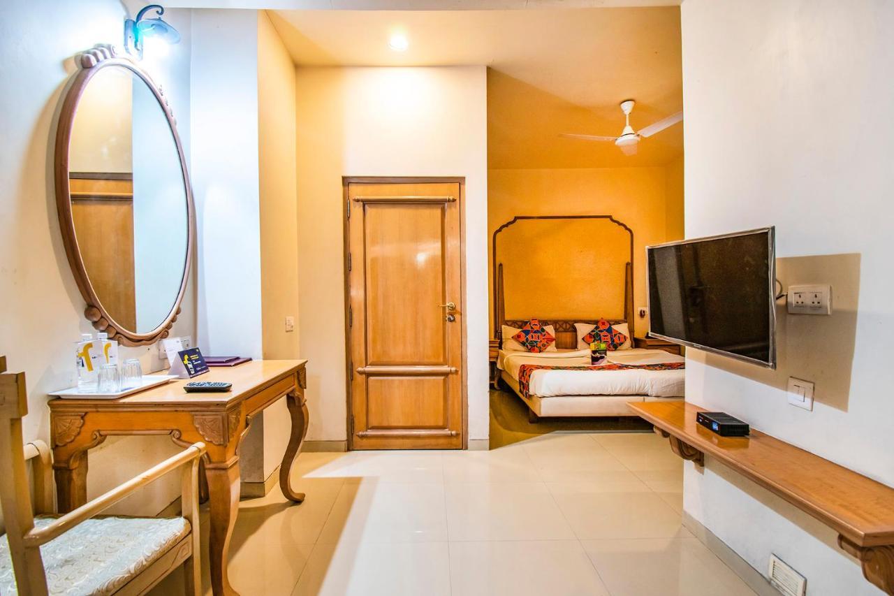 Collection O Hotel Rajwada Near The Pavillion プネ エクステリア 写真