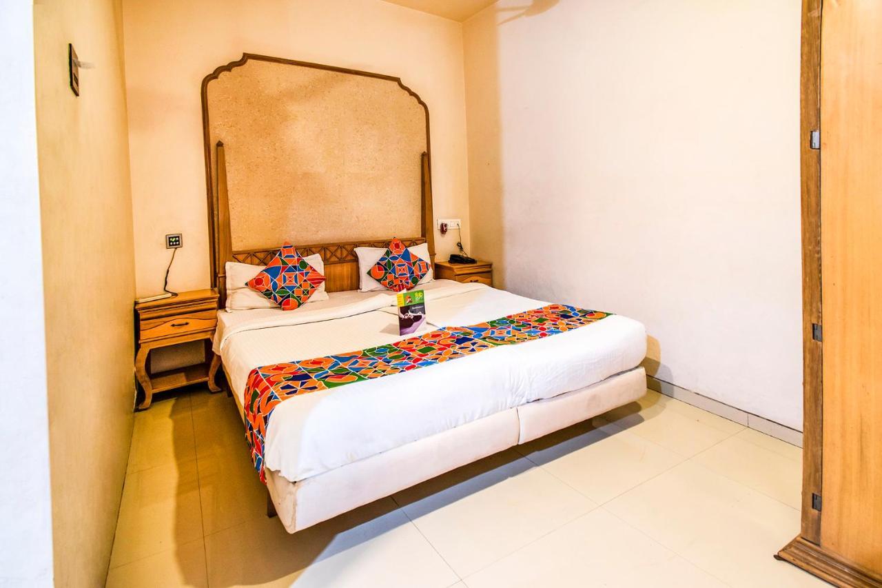 Collection O Hotel Rajwada Near The Pavillion プネ エクステリア 写真